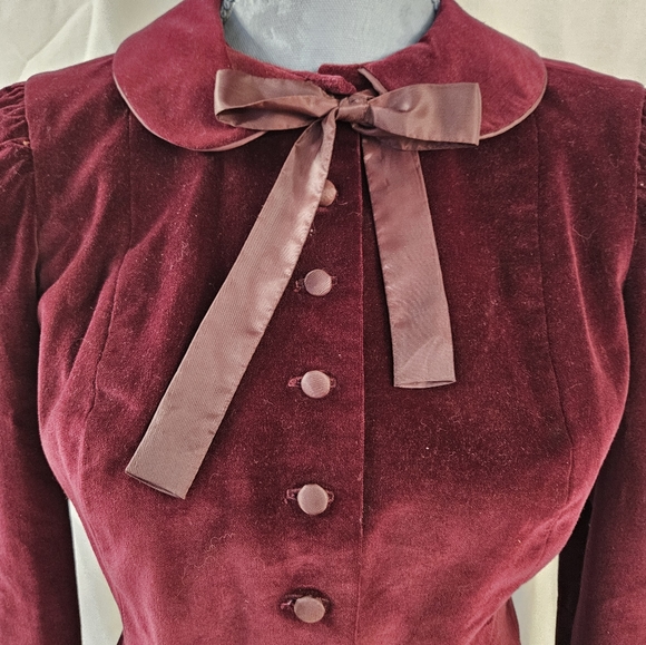 Vintage 70's wine Blazer & Skirt - Picture 2 of 15